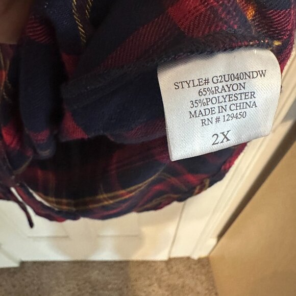 | COMO Vintage | Flannel Button Down - Picture 6 of 6